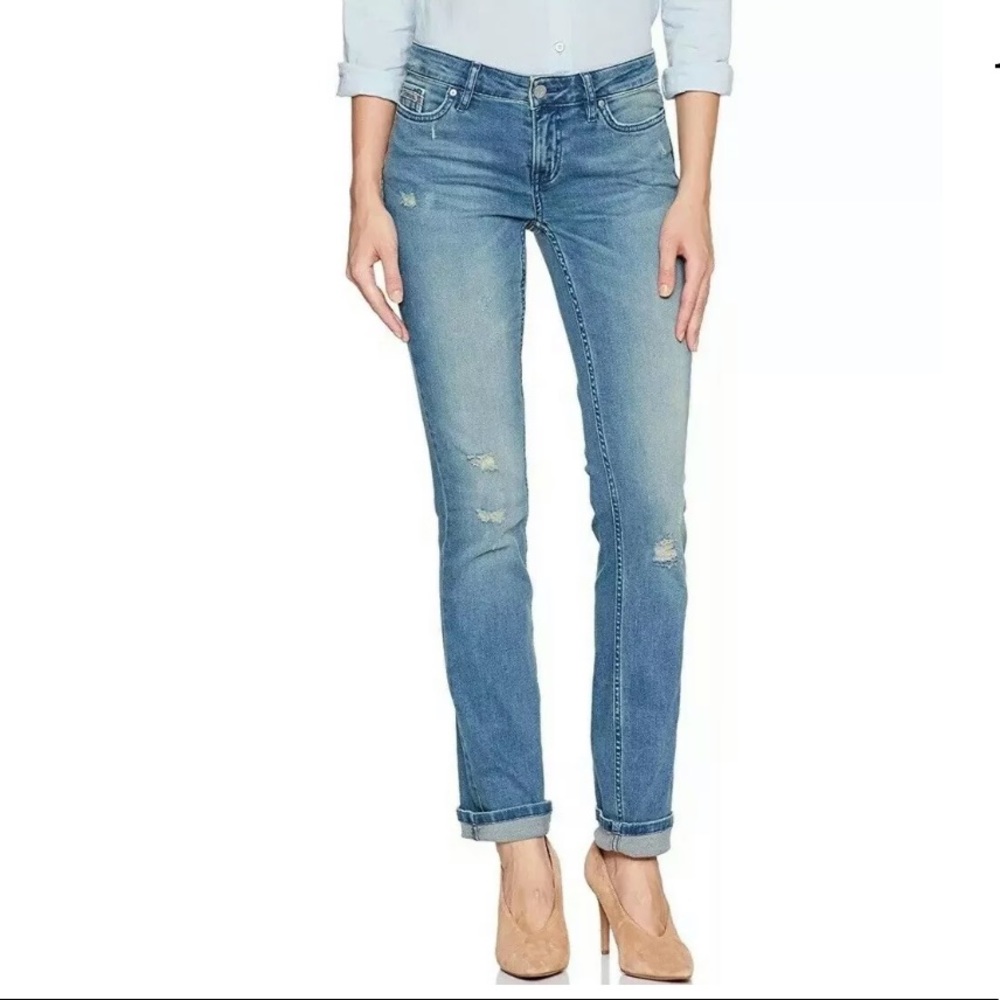 HP🎉Calvin Klein Jeans Sandstorm Distressed 👖